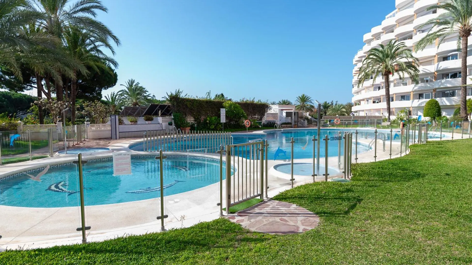 Apartment Moderno Estudio Y Piscina A 50 Metros De La Playa Marbella